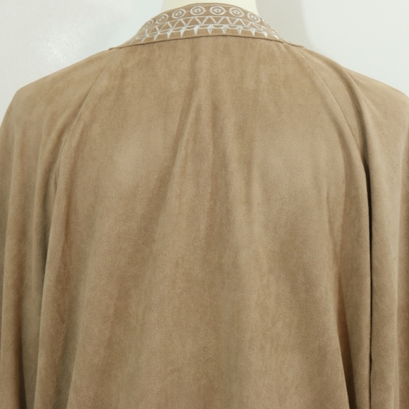 Chloah Tan Embroidered Fringe  Boho Kimono - Picture 9 of 12